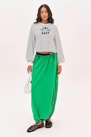 SAIA BALONÊ VERDE LANÇA PERFUMA 