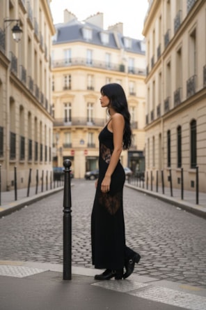 VESTDO COM RENDA ANIYE BY