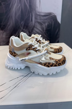 TÉNIS ANIMAL PRINTE GAELLE 