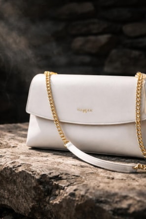 MALA MAXI CORRENTE BRANCA GAELLE 