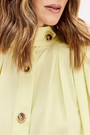 CASACO BOMBER AMARELO LANÇA PERFUME 