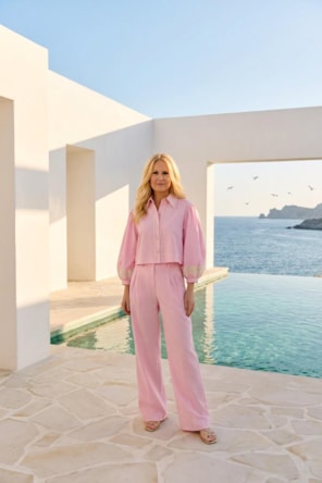 CALÇAS ROSA LANÇA PERFUME 