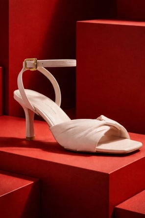 SANDÁLIA TWEIST SALTO FINO OFF WHITE COTTON CARRANO 