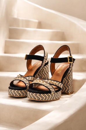 SANDÁLAS PLATAFORMA TECIDO ENTRANLAÇADO BAMBURI 